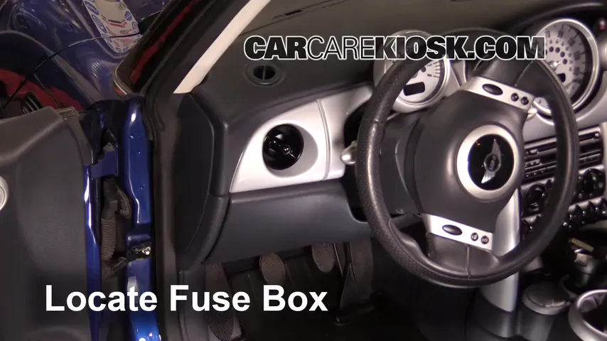 2005 Mini Cooper 1.6L 4 Cyl. Coupe Fuse (Interior) Replace